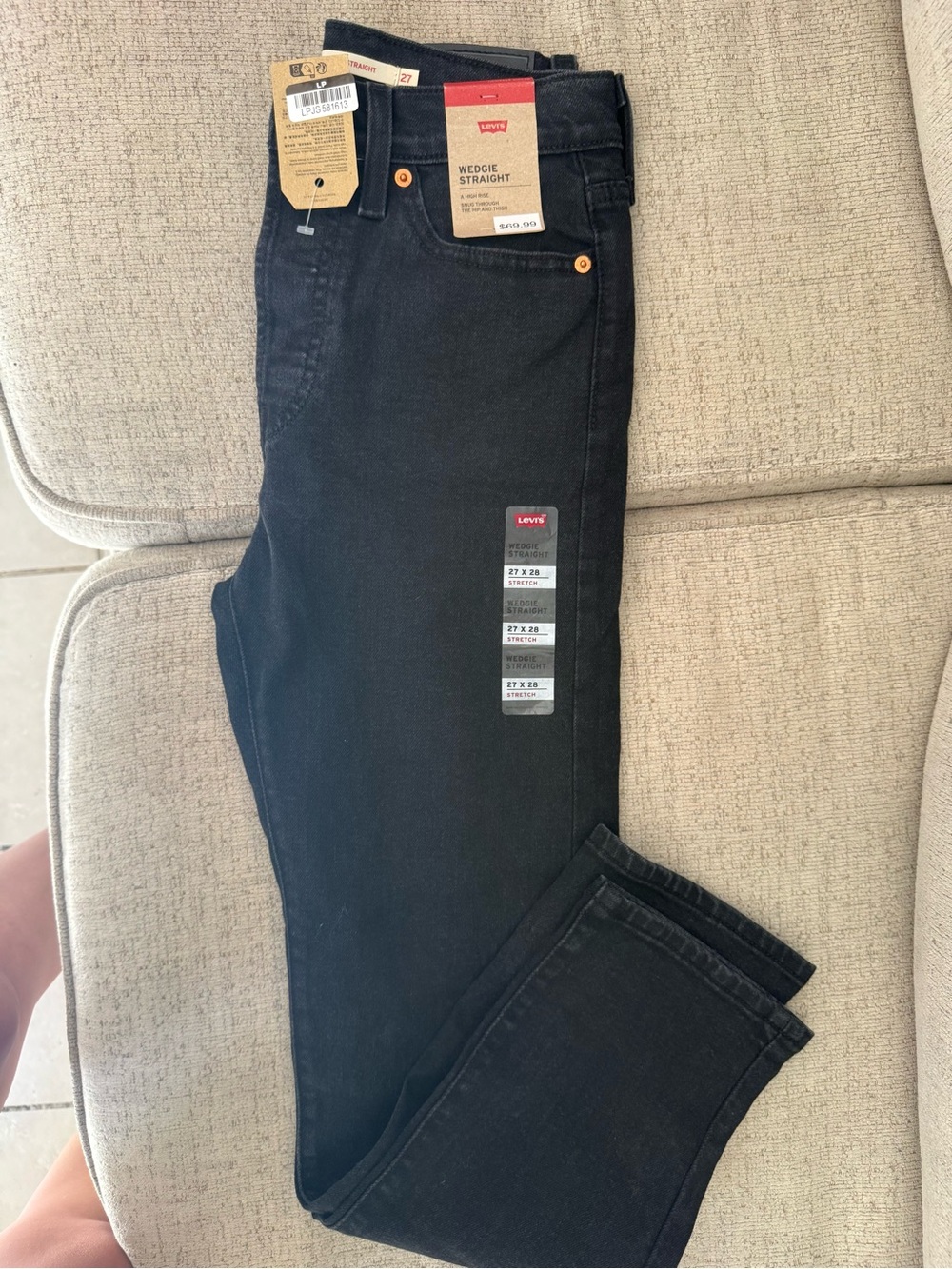 Levi's women’s wedgie Straight Jeans in Black
